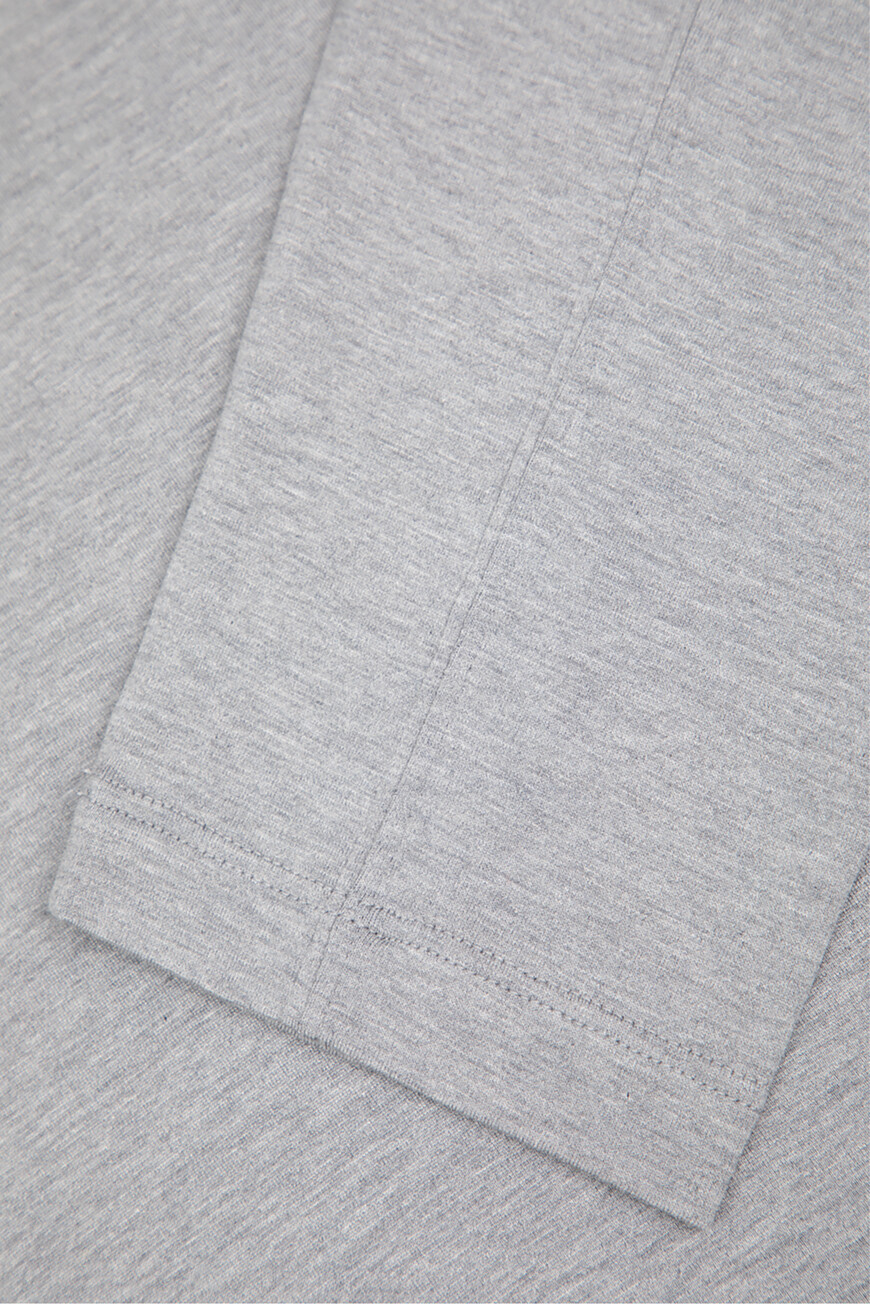 джемпер   MM819KT70 C8472 на официальном сайте