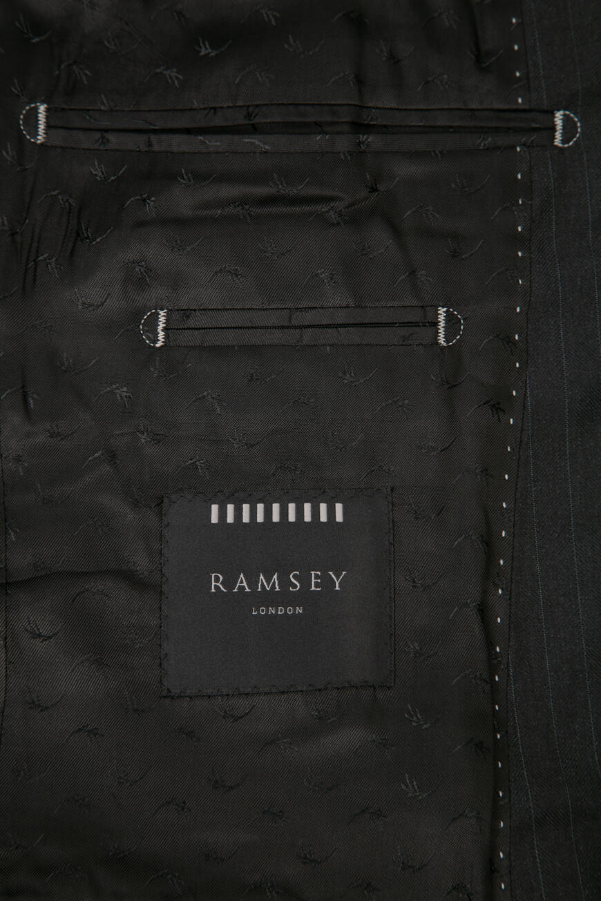 костюм  533 GC20001 на официальном сайте