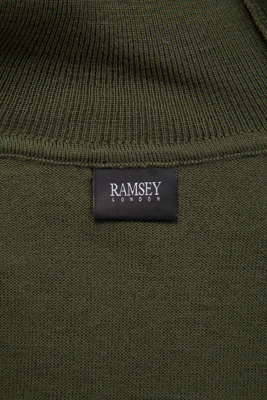 водолазка  R50220068206 со скидкой