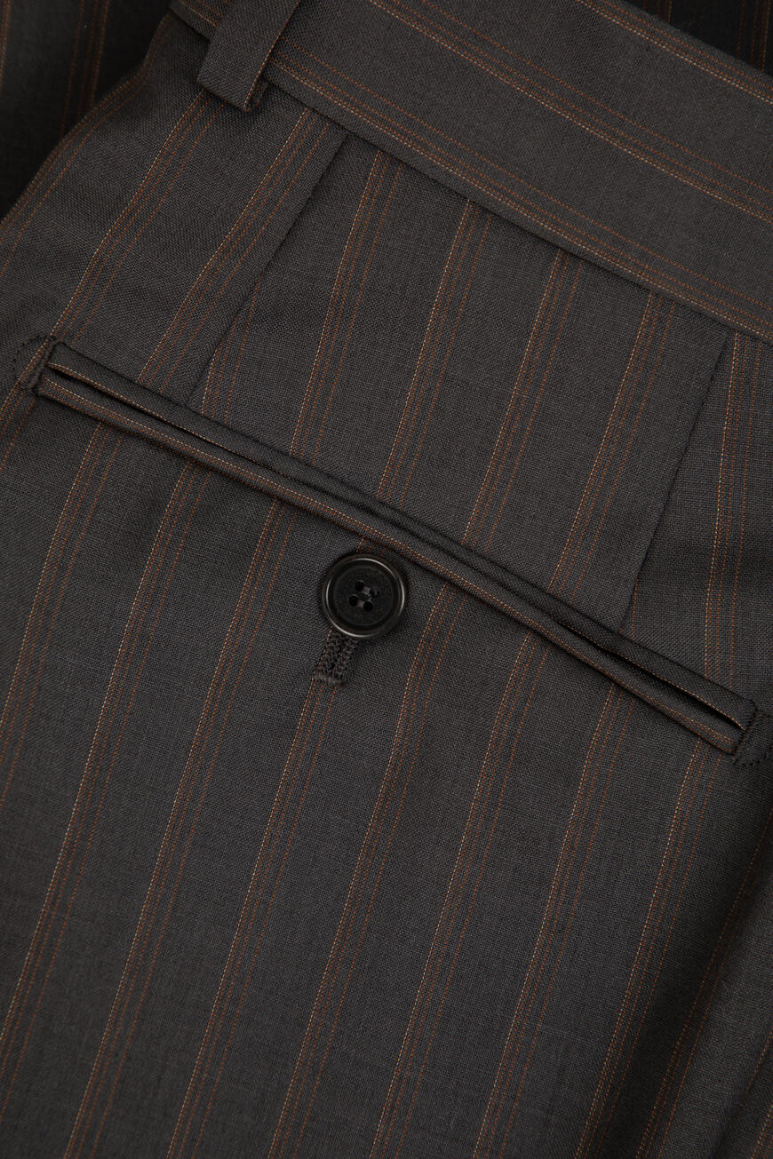 костюм  R4 GX36001/15 1860 по распродаже