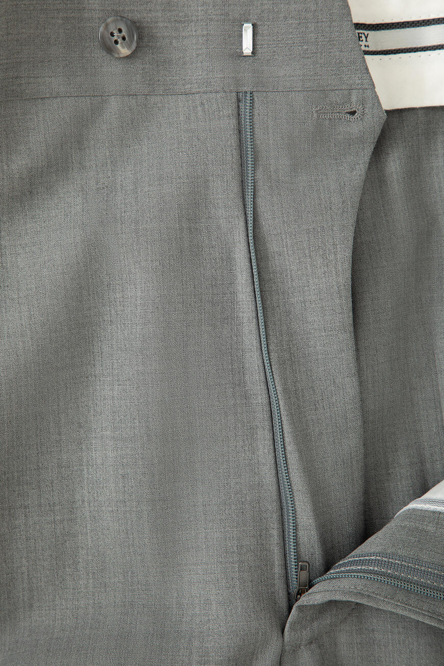 костюм  R557161503 на официальном сайте