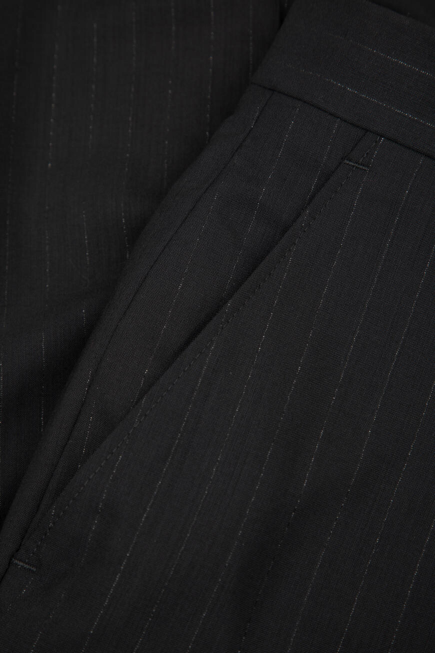 костюм  R1861 по распродаже