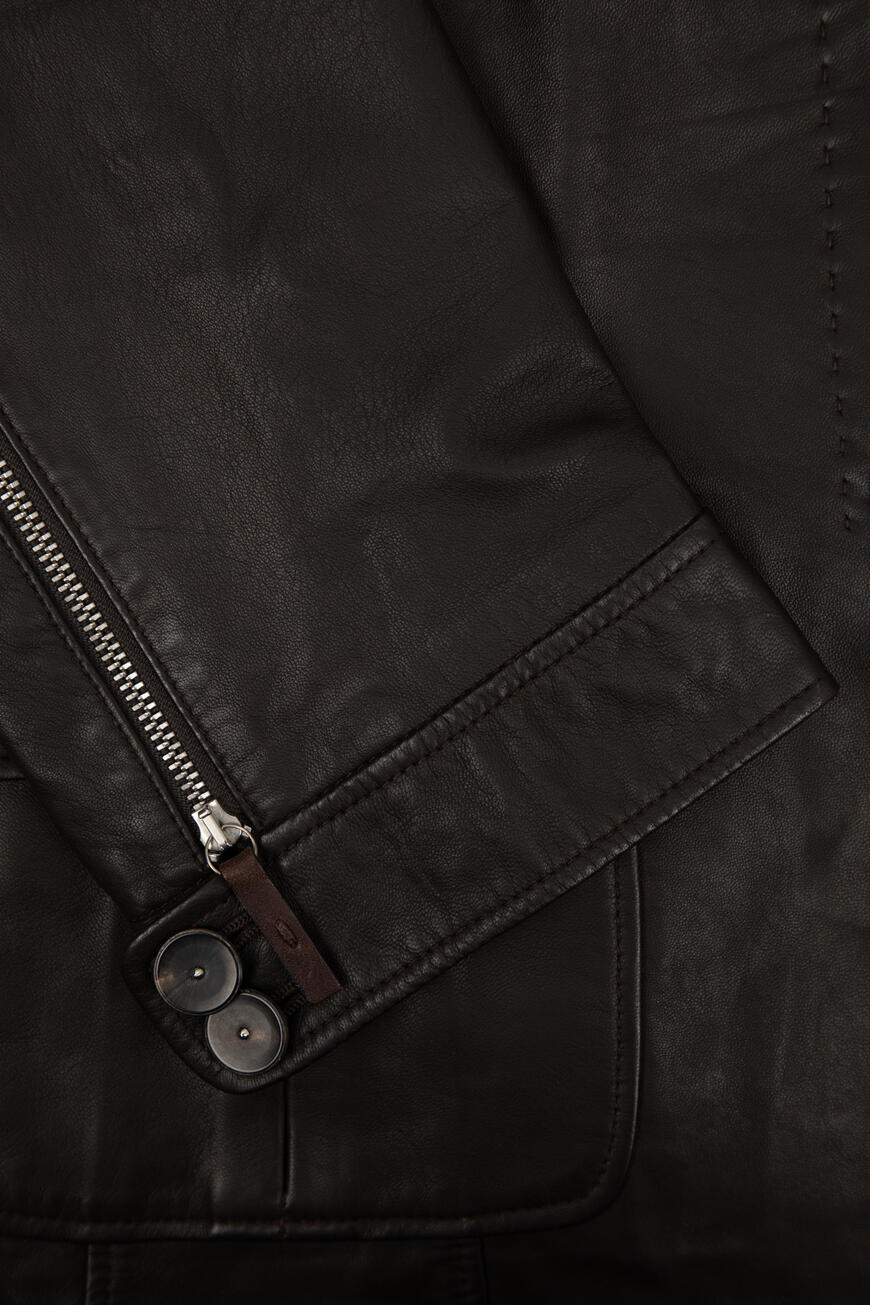 куртка  BDD42668NEWBOURBONE купить с доставкой