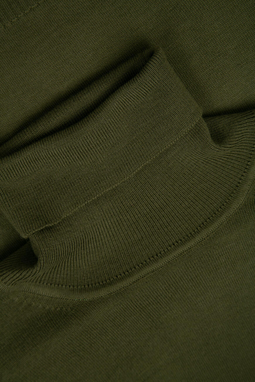 водолазка  B373 по низкой цене