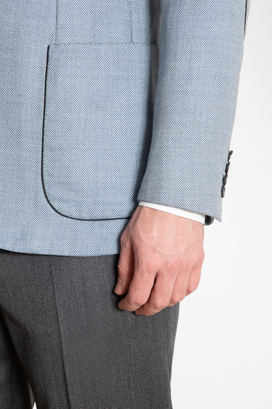 пиджак  RGOCOL P6A3Q 0000 по низкой цене