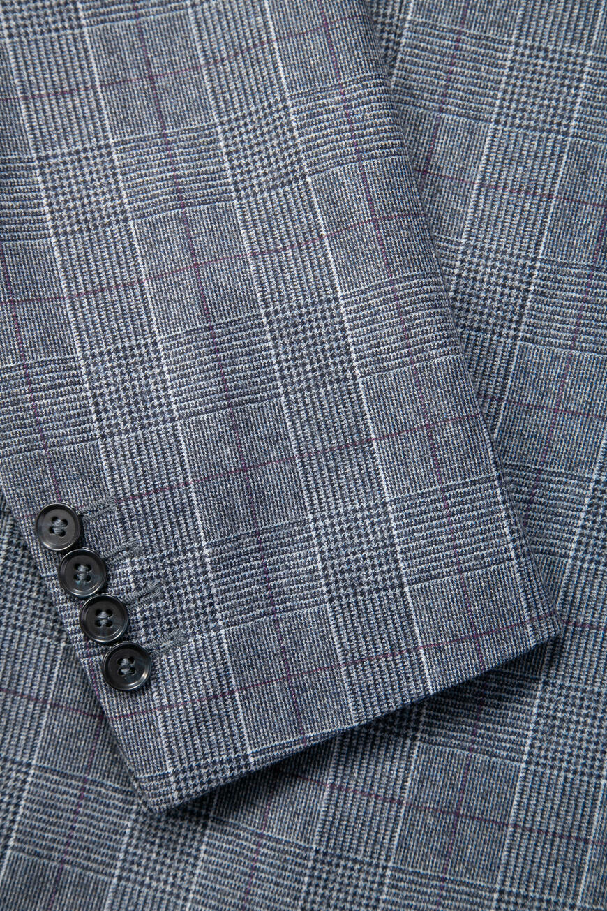 Товар серого цвета с внутренней стороны