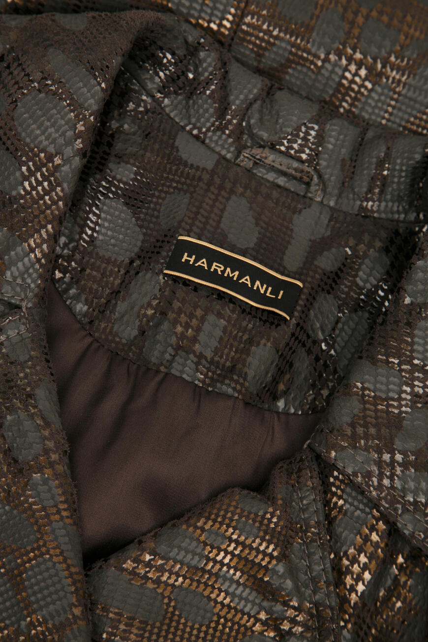 плащ  P1040818S054 со скидкой