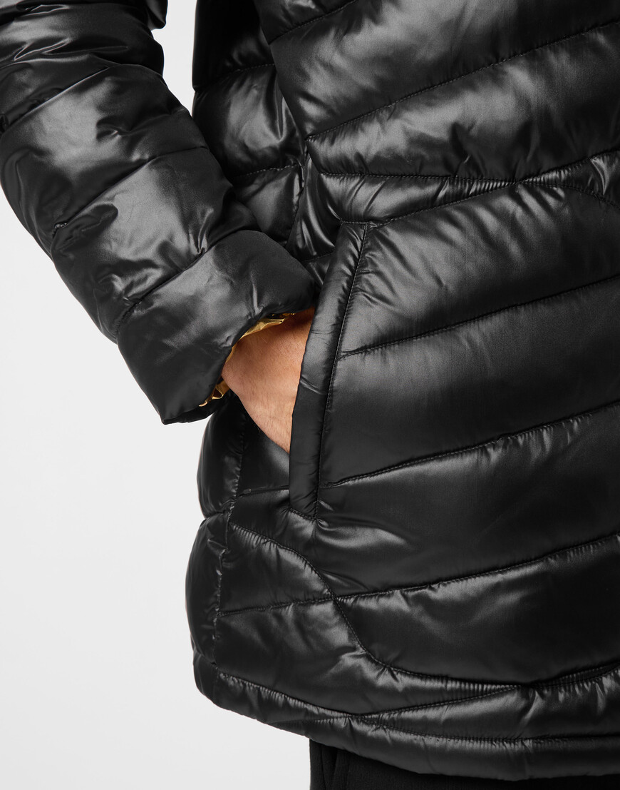 куртка  из проверенных материалов спереди