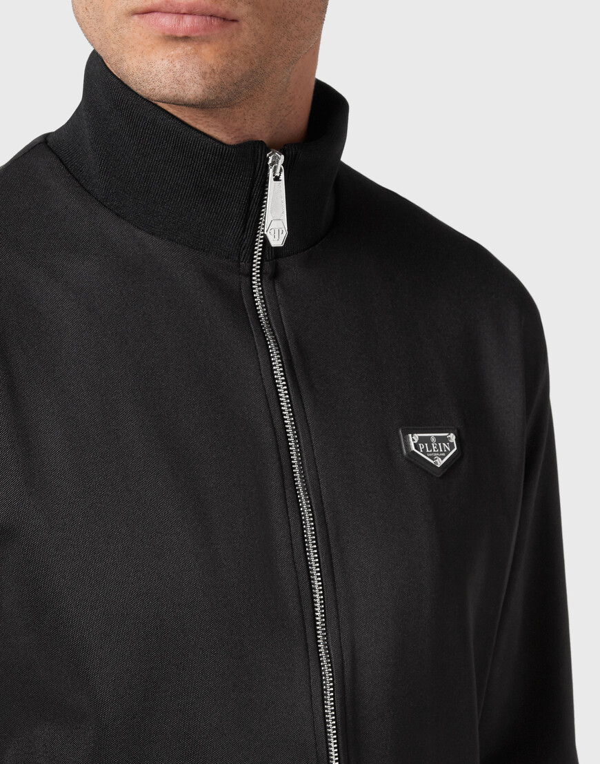 костюм спортивный  из америки вид сбоку