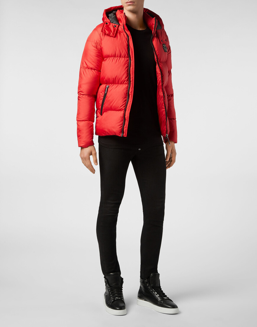 пуховик  по цене 48612 руб вид справа