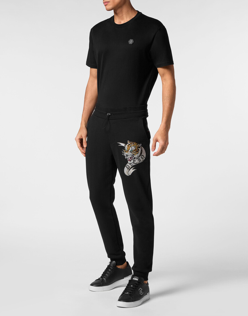 брюки спортивные  по цене 51580 руб вид справа