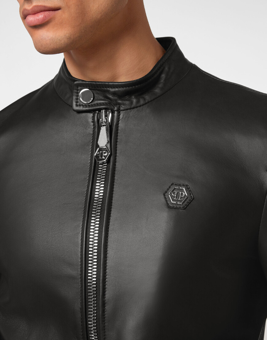 кожаная куртка  из америки вид сбоку