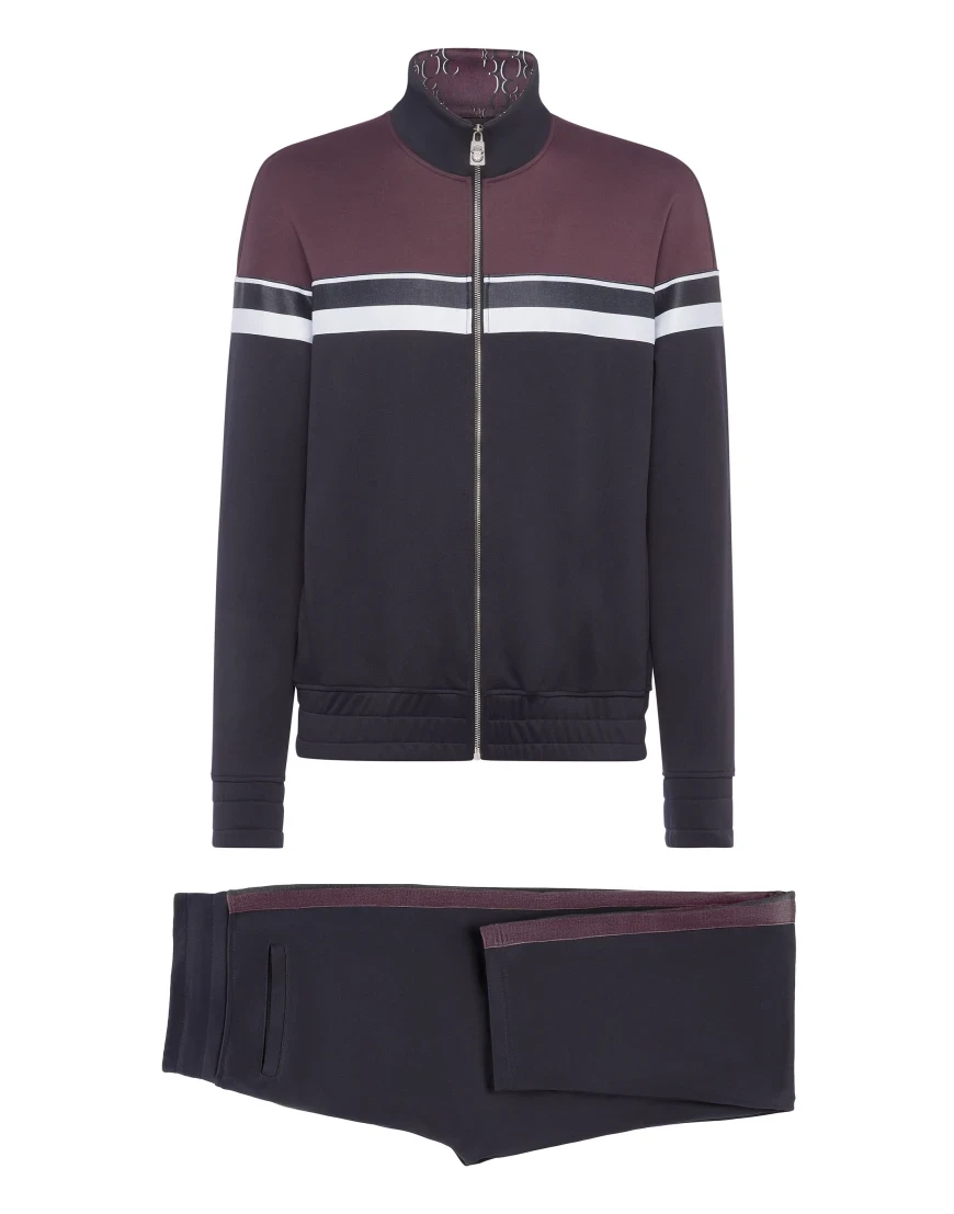 Товар синего цвета с внутренней стороны