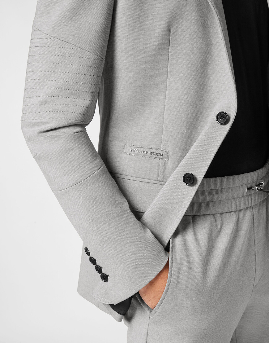 Товар серого цвета с внутренней стороны