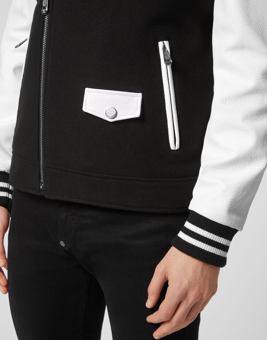 кожаная куртка  из америки вид сбоку