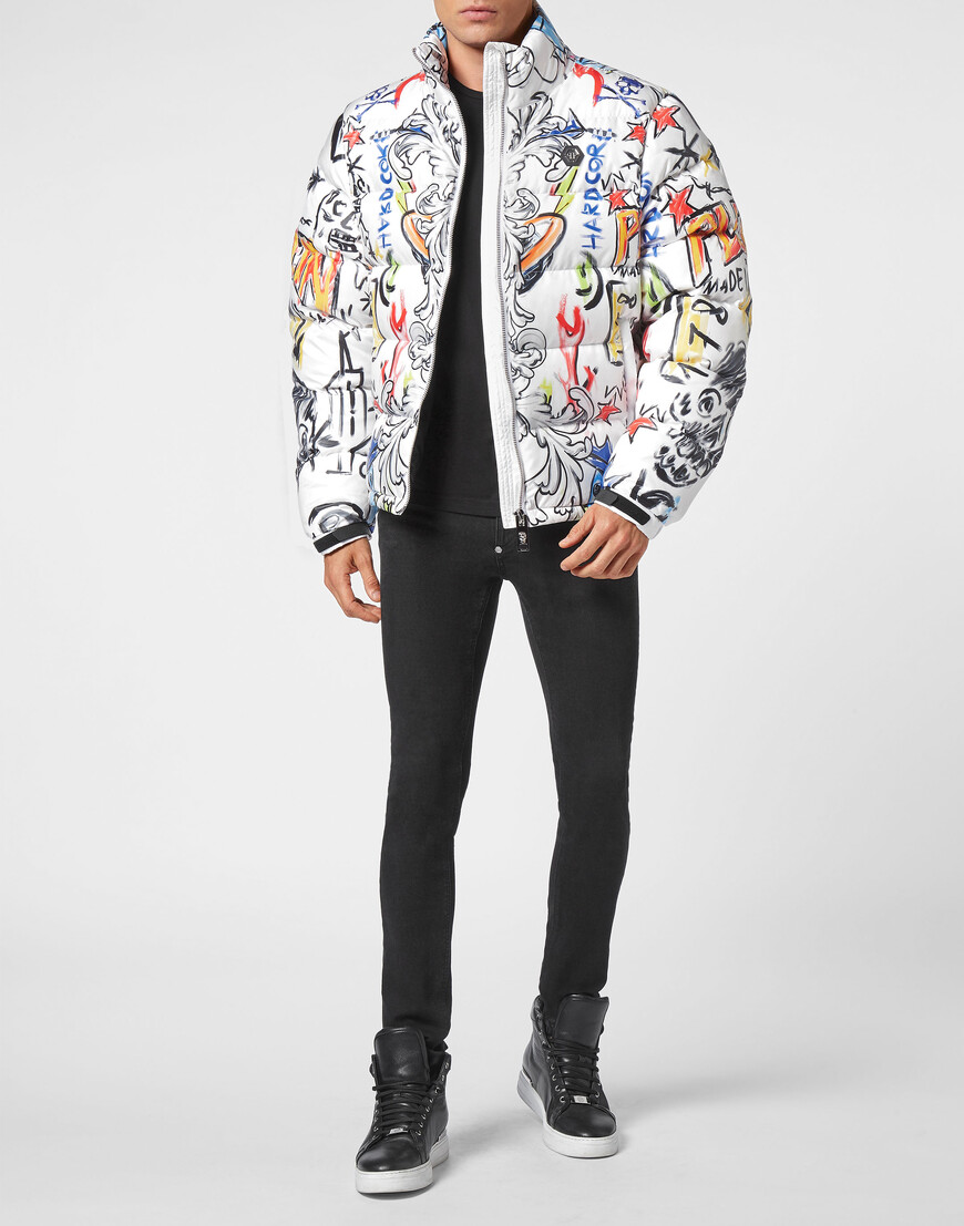 куртка  по цене 72288 руб вид справа