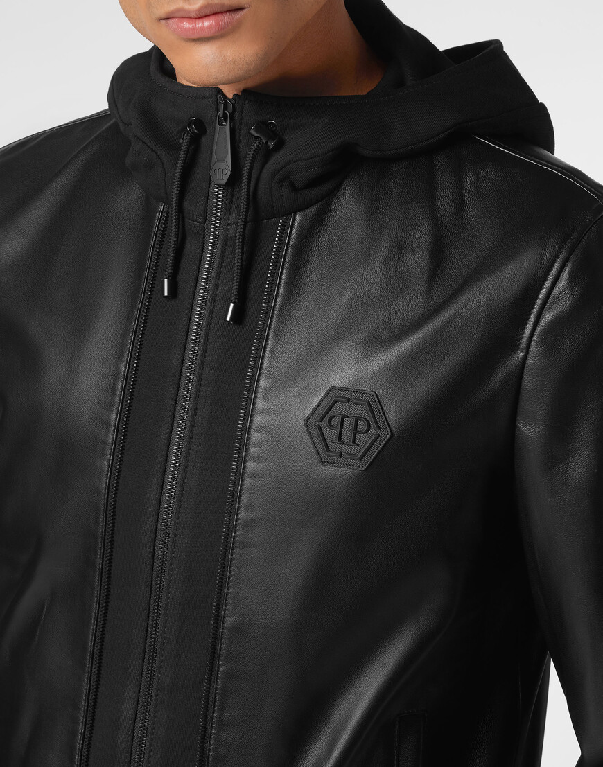 кожаная куртка  из америки вид сбоку