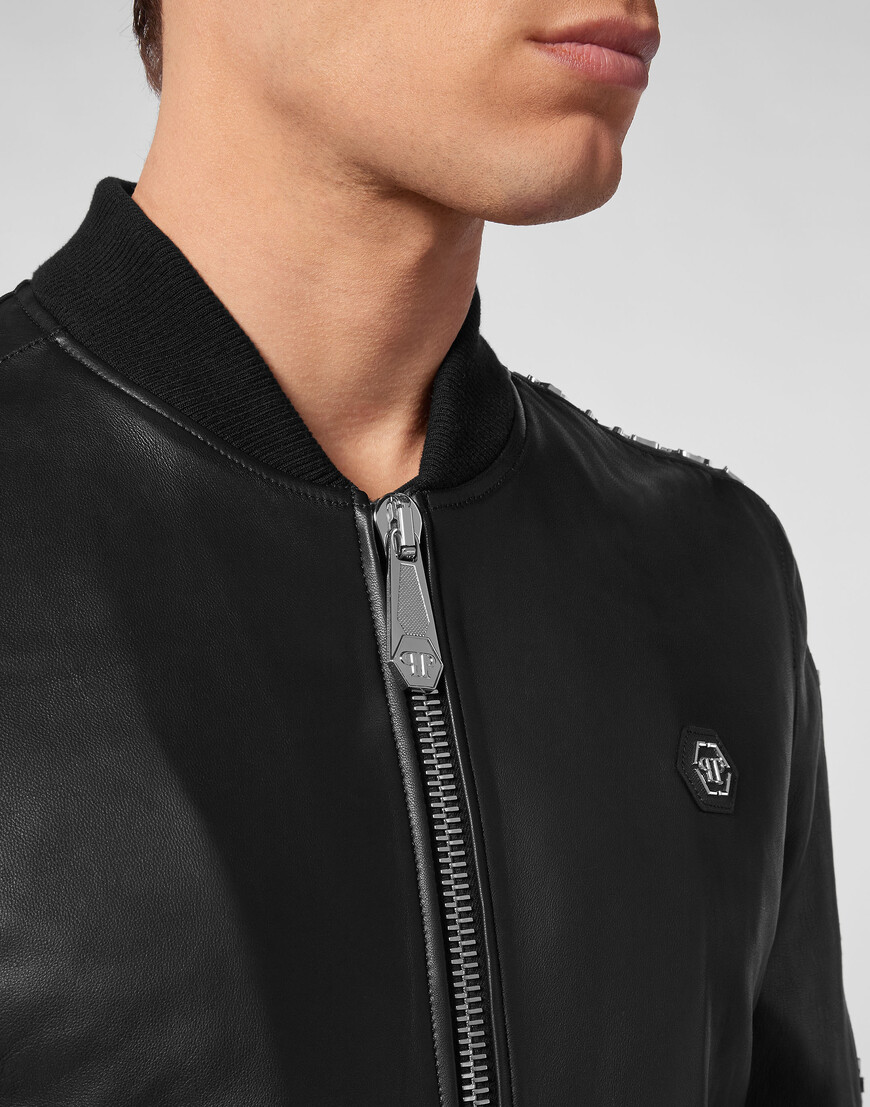 бомбер  из америки вид сбоку