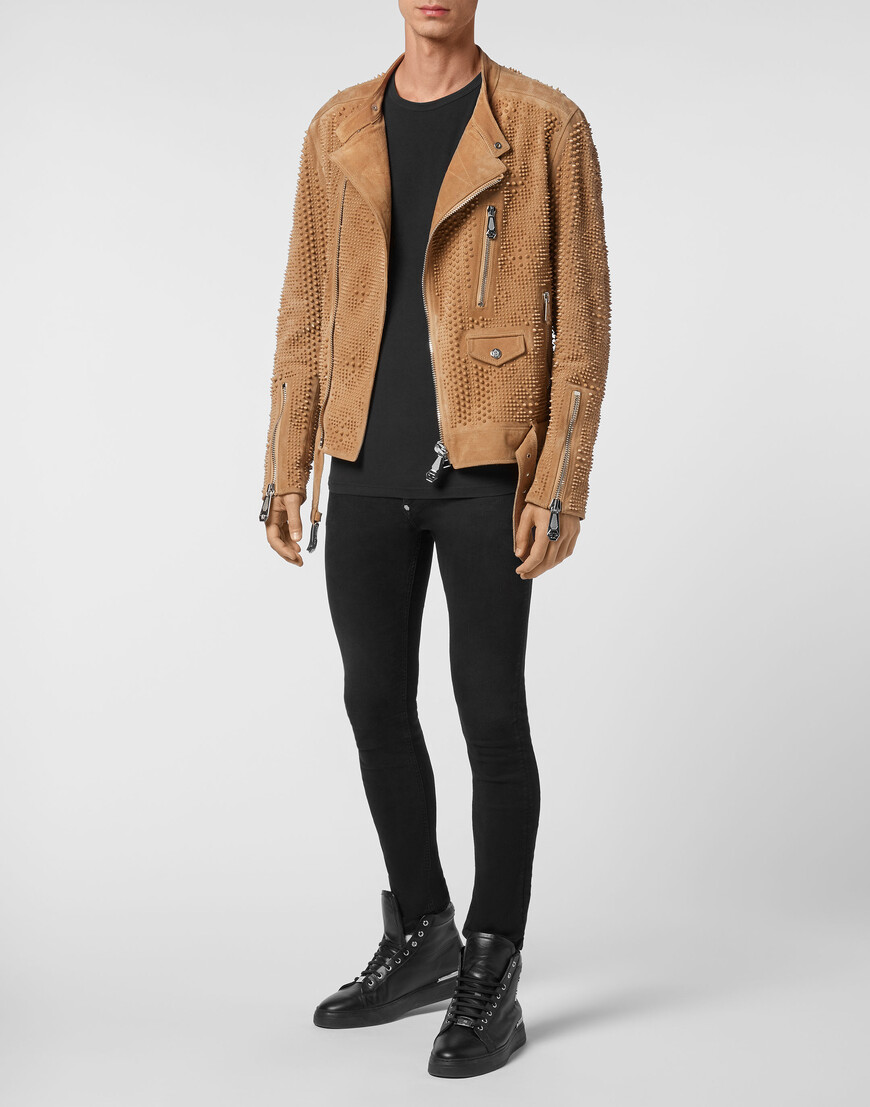 кожаная куртка  по цене 310080 руб вид справа