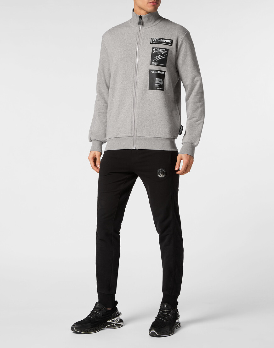 куртка  по цене 19200 руб вид справа