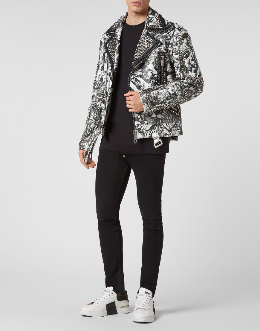 кожаная куртка  по цене 279072 руб вид справа