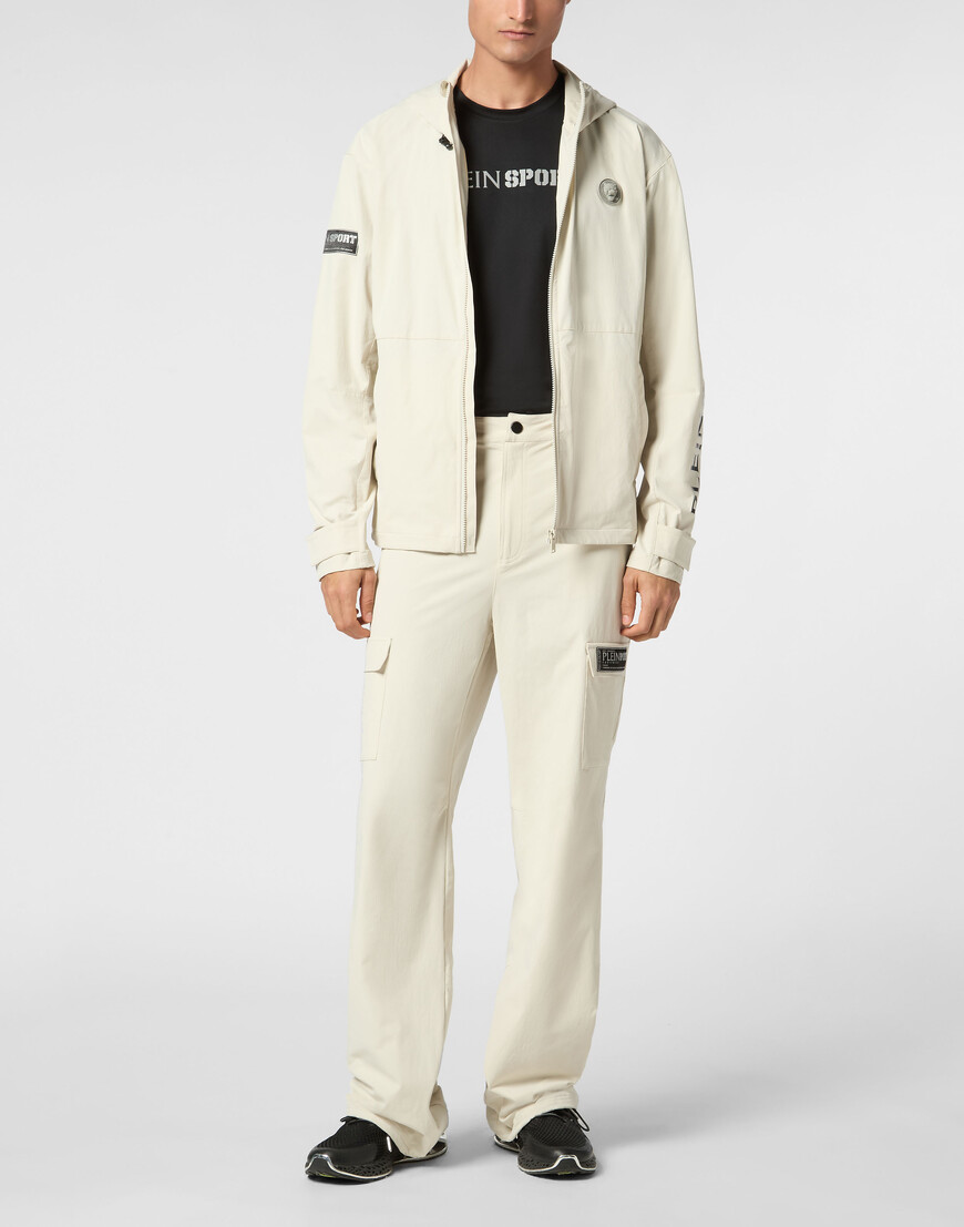 куртка  по цене 26250 руб вид справа