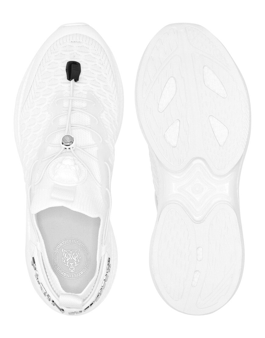 кроссовки  SAES-USC0751-STE003N_01 на официальном сайте