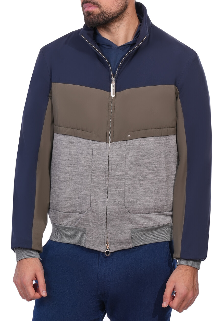 куртка  из англии вид сбоку