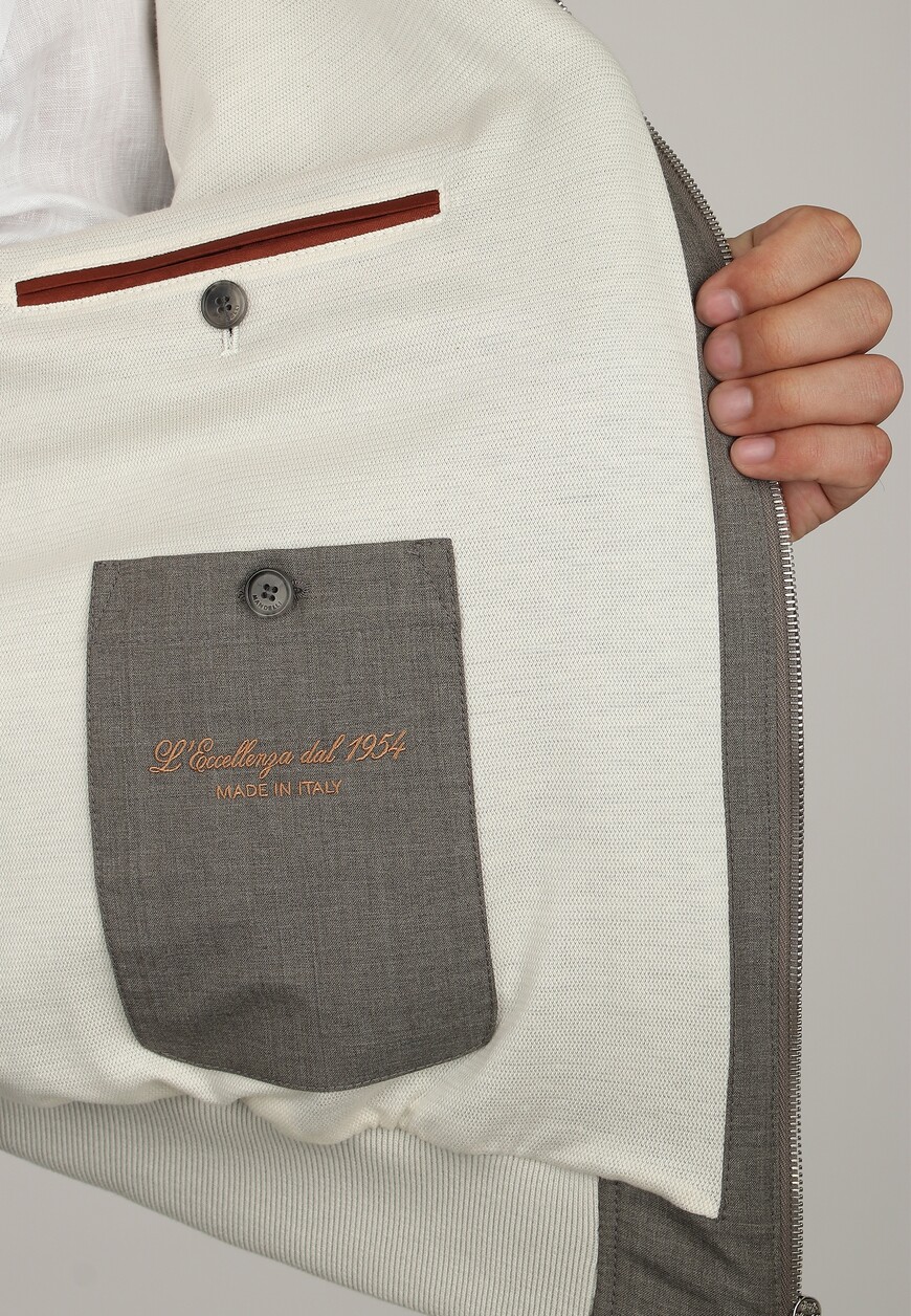 куртка  из проверенных материалов спереди