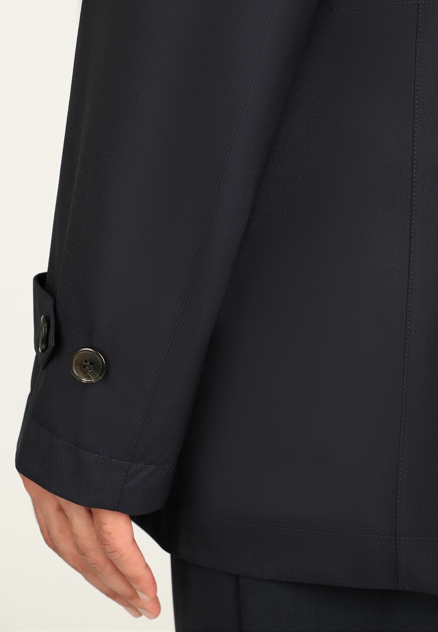 плащ  из проверенных материалов спереди