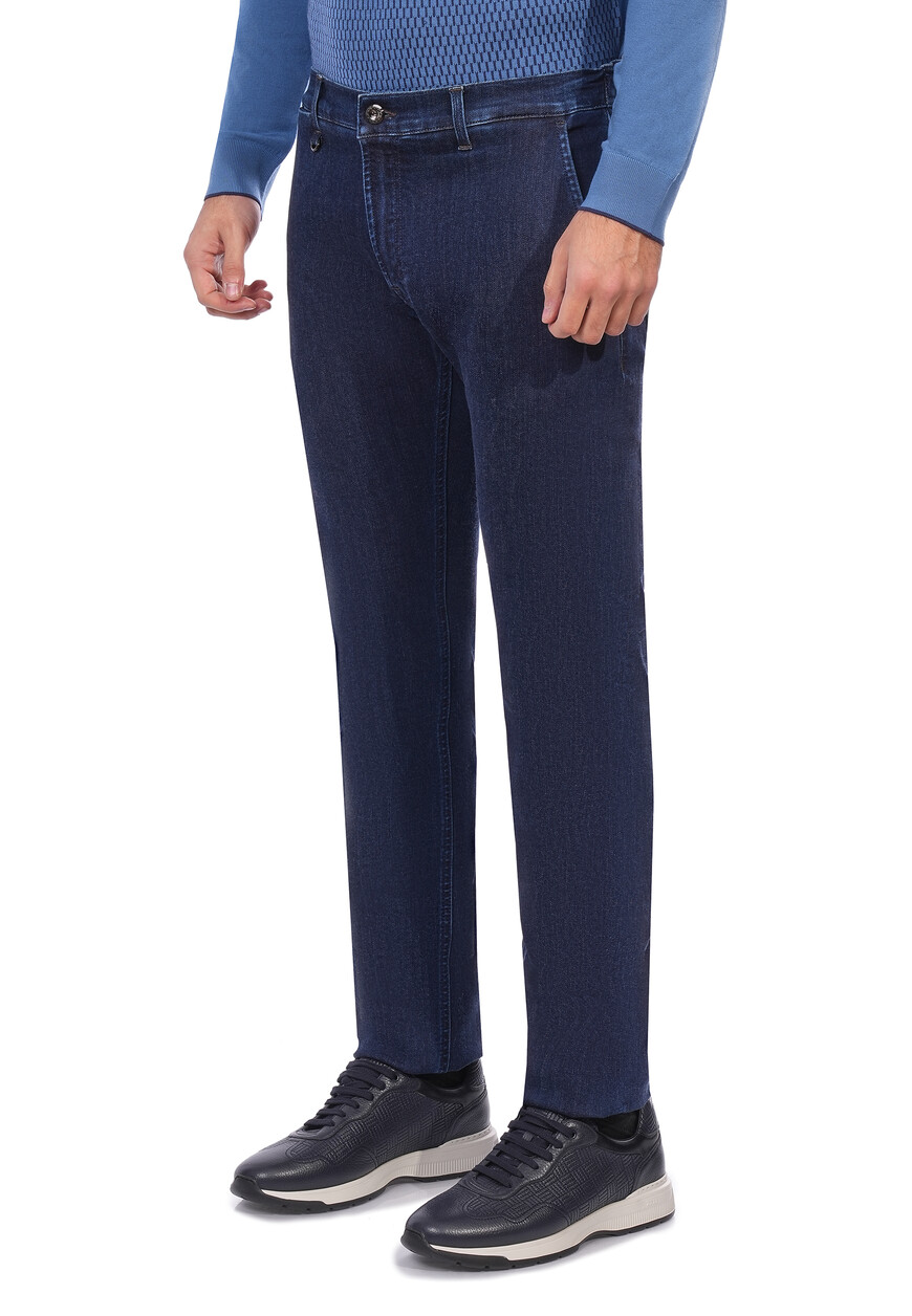 джинсы  MFT14B1040-E14BL-QUU0 со скидкой