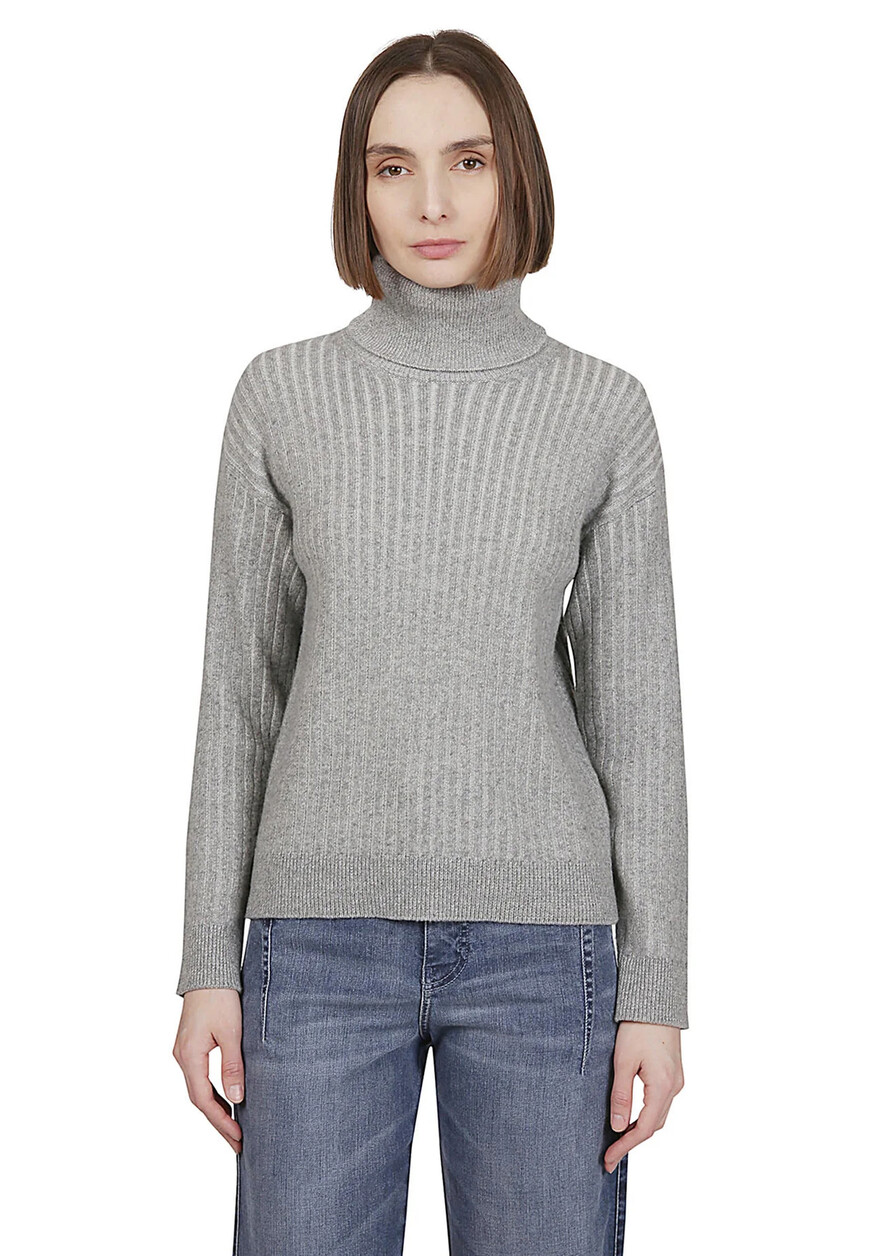 свитер  J81MAGJ71MAG0J069 по акции