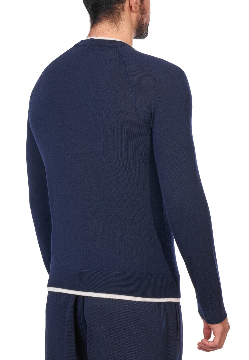 пуловер  J71MAGJ05MAG0J026 со скидкой