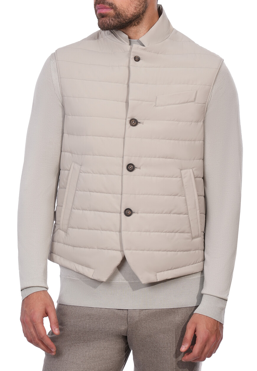 жилет  из италии вид сбоку