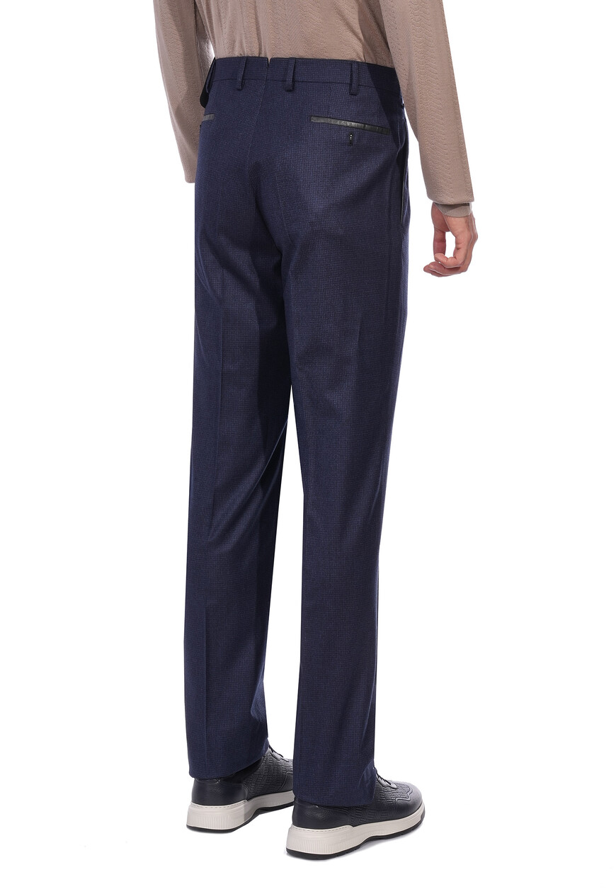 брюки  M5TEE022L0 со скидкой