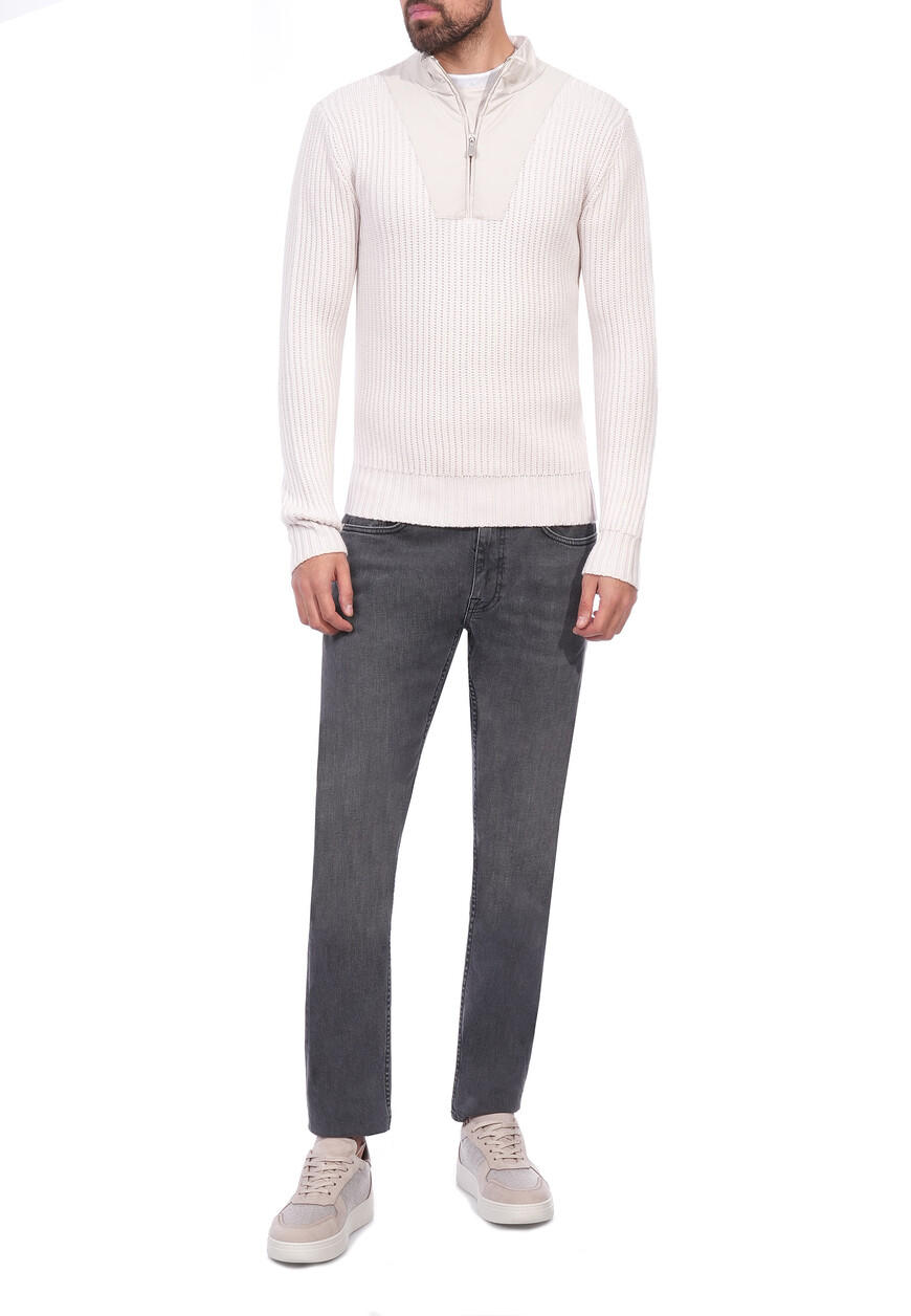 джинсы  J75PANJ02CANTET0J002 по акции