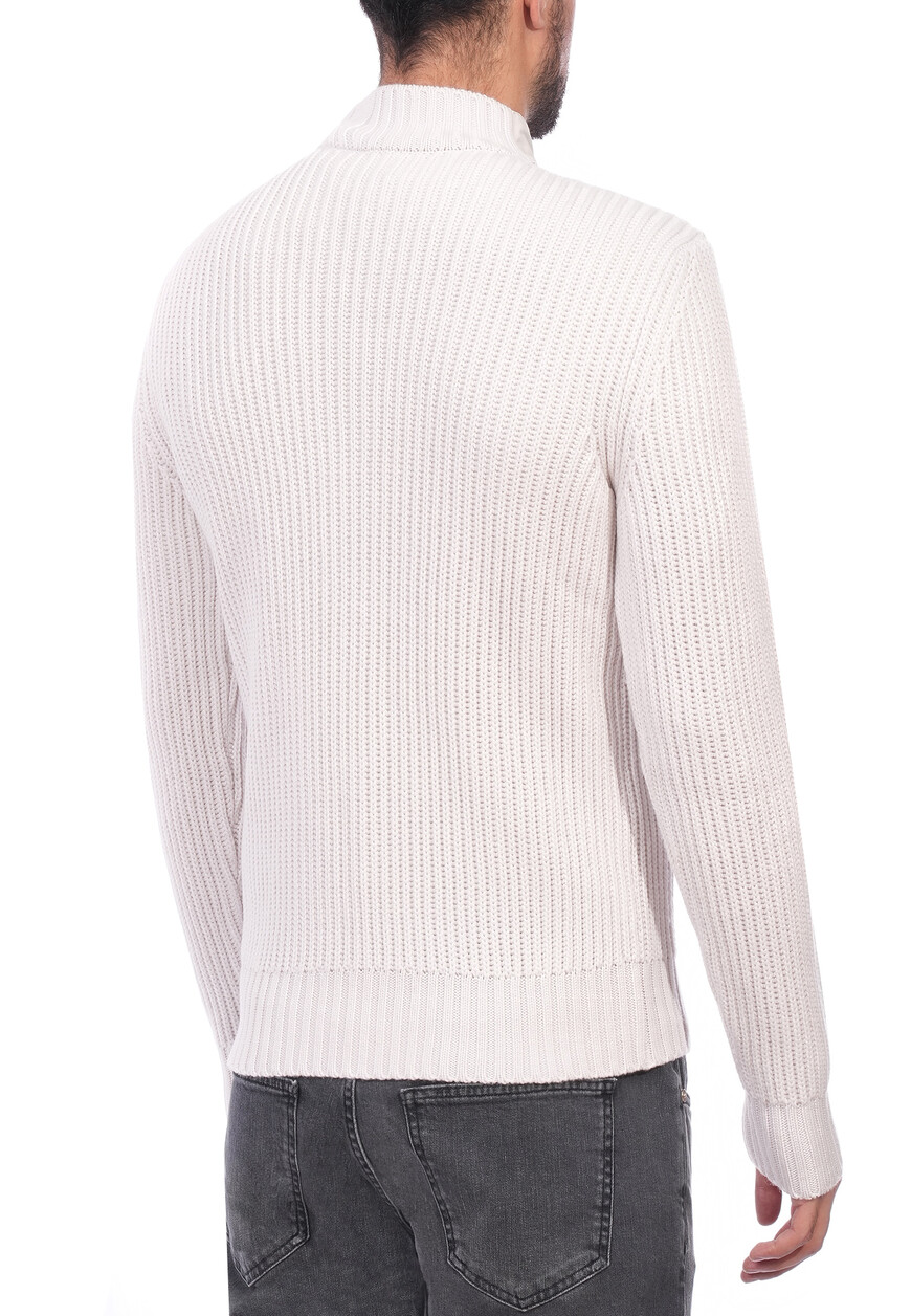 пуловер  J71MAGJ09MAG0J028 со скидкой