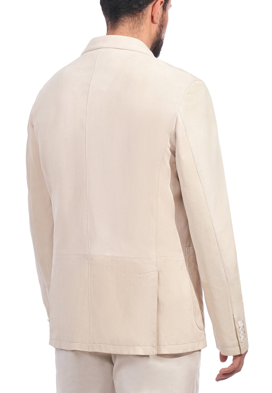 куртка  из проверенных материалов спереди