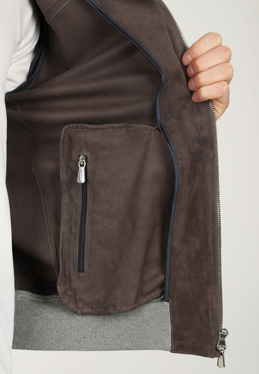 куртка  повседневного стиля с лицевой стороны