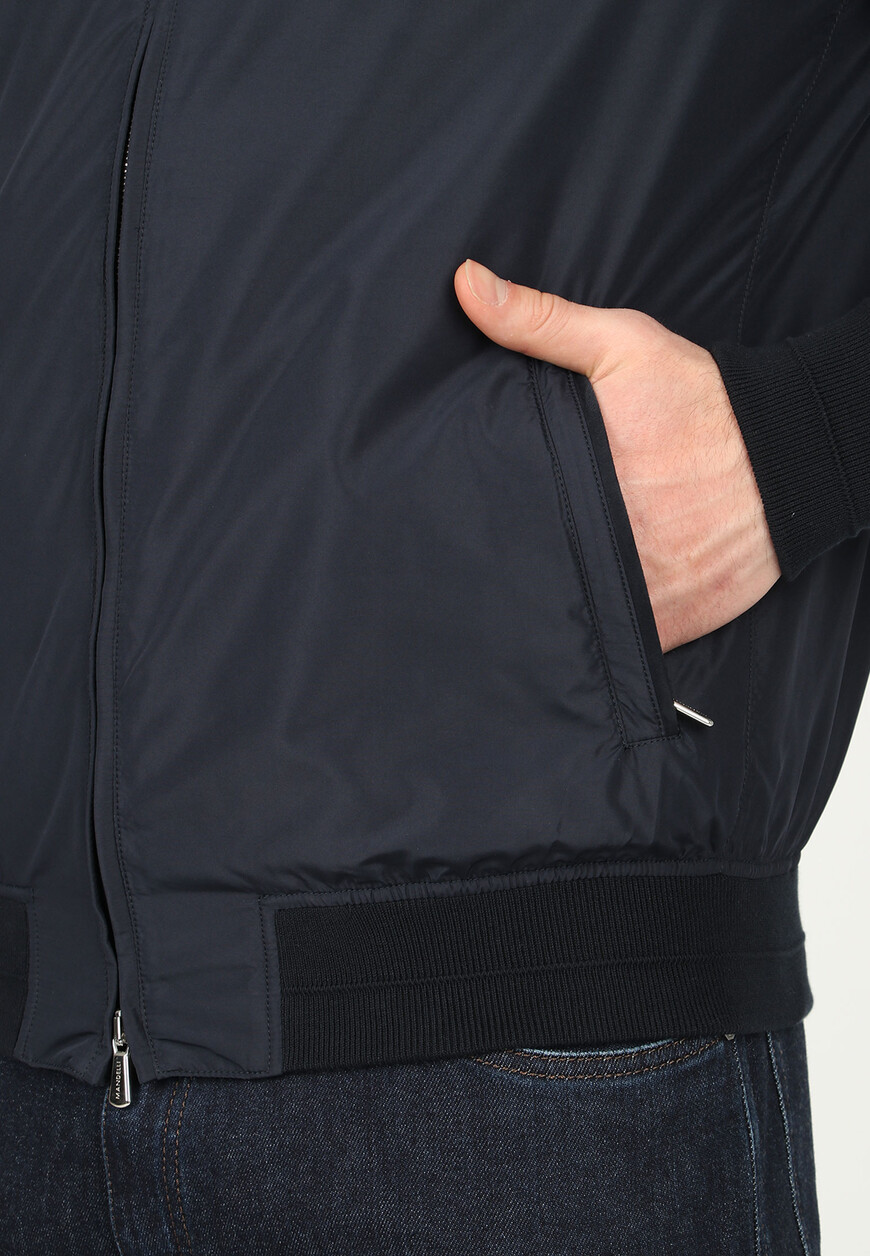 бомбер  из проверенных материалов спереди