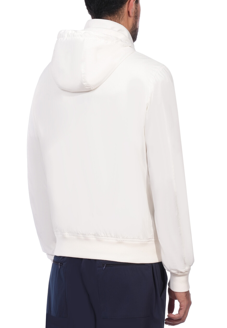 куртка  из проверенных материалов спереди