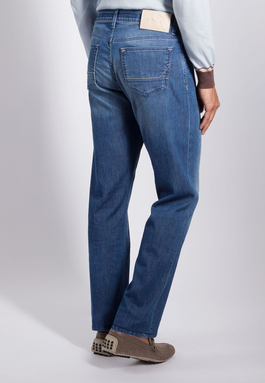 джинсы  из англии вид сбоку