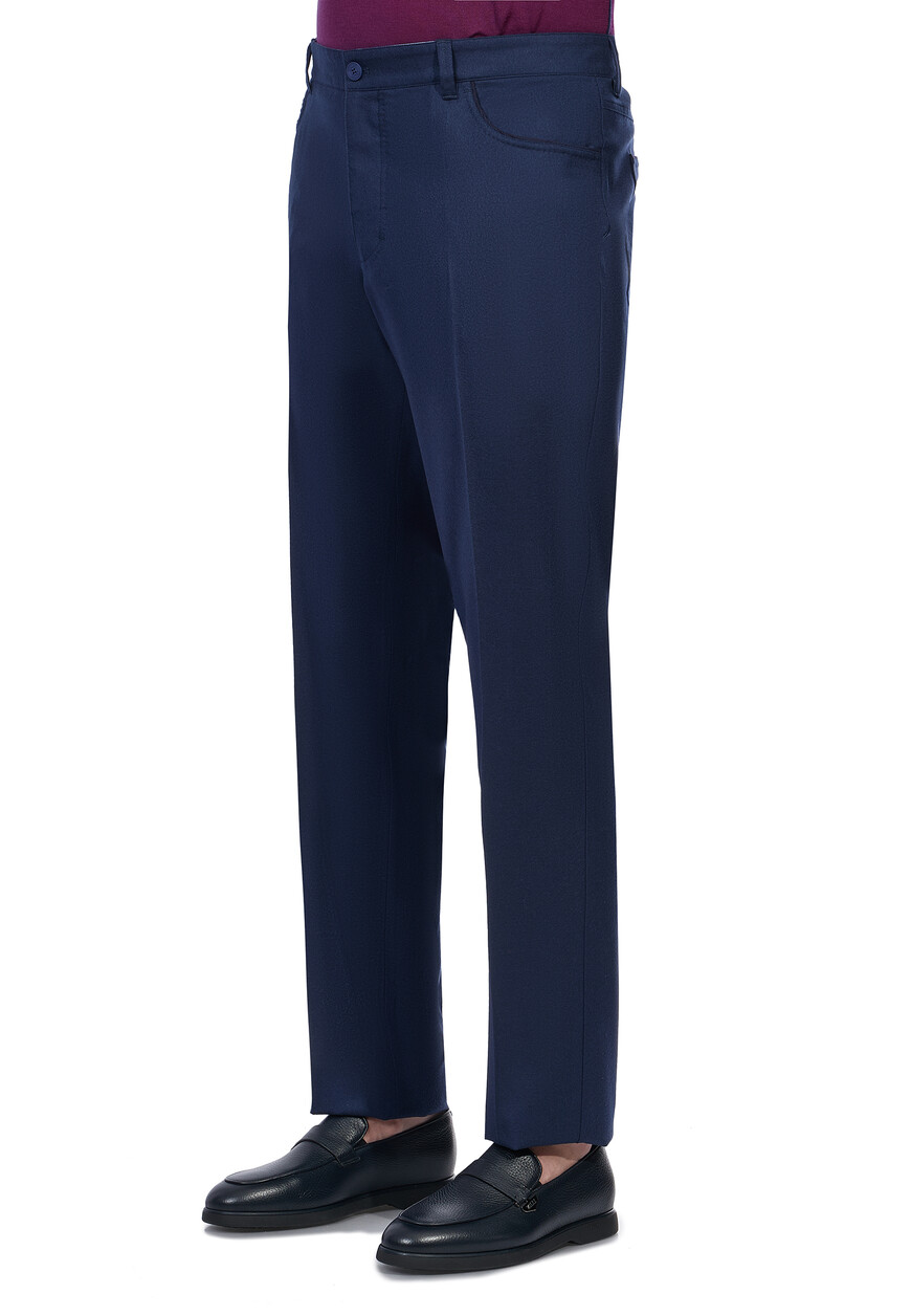 Товар фиолетового цвета с внутренней стороны