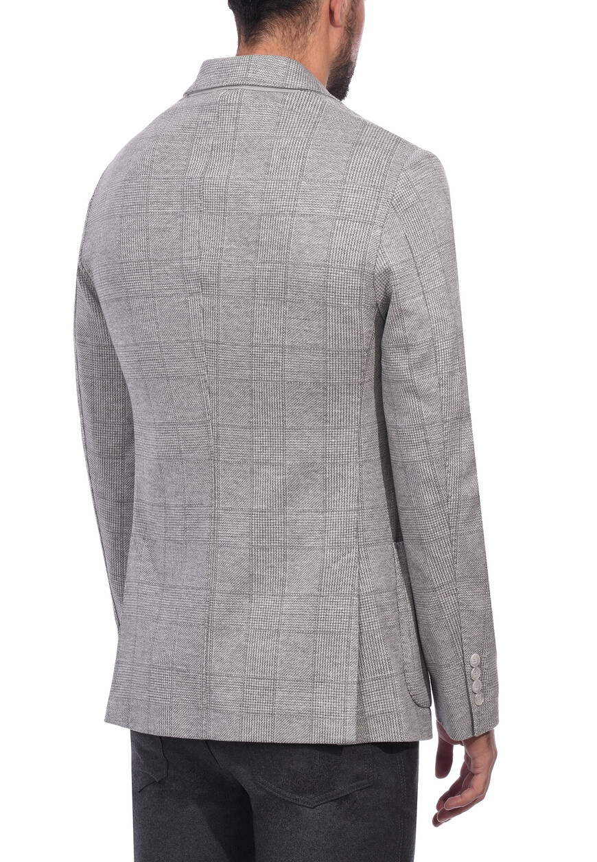 пиджак  из проверенных материалов спереди