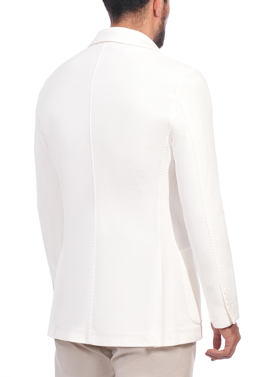 пиджак  из проверенных материалов спереди