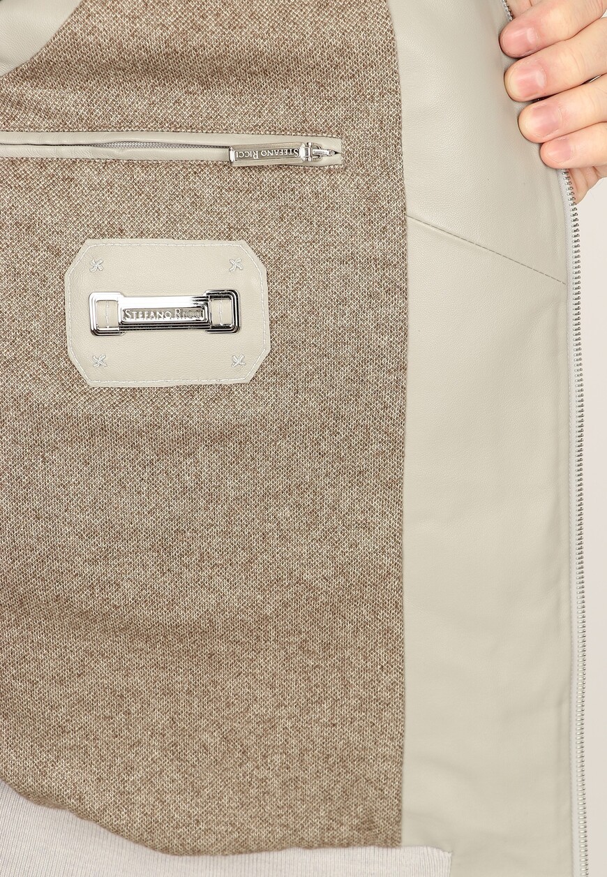 жилет  для взрослого возраста с изнаночной стороны