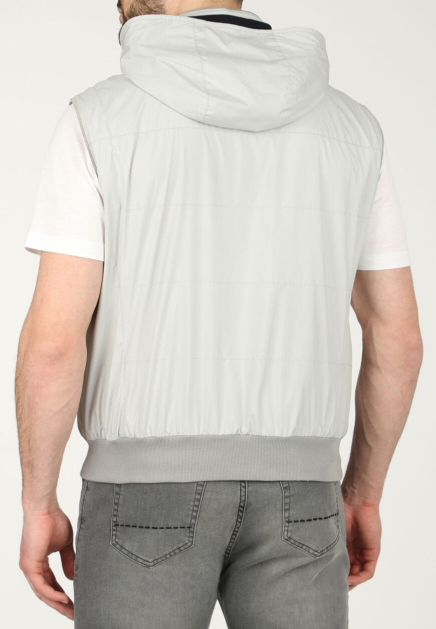 жилет  из италии вид сбоку