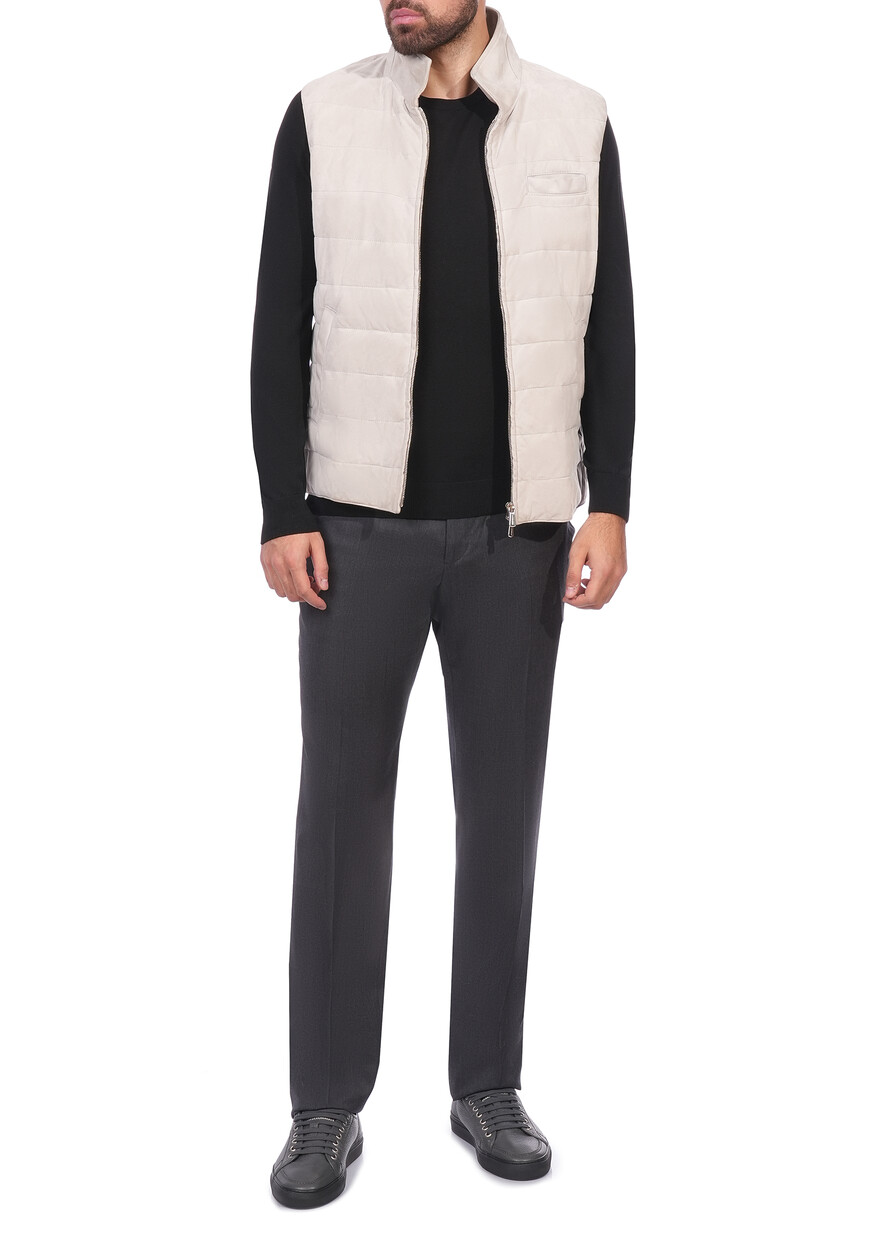 жилет  от бренда mandelli вид слева