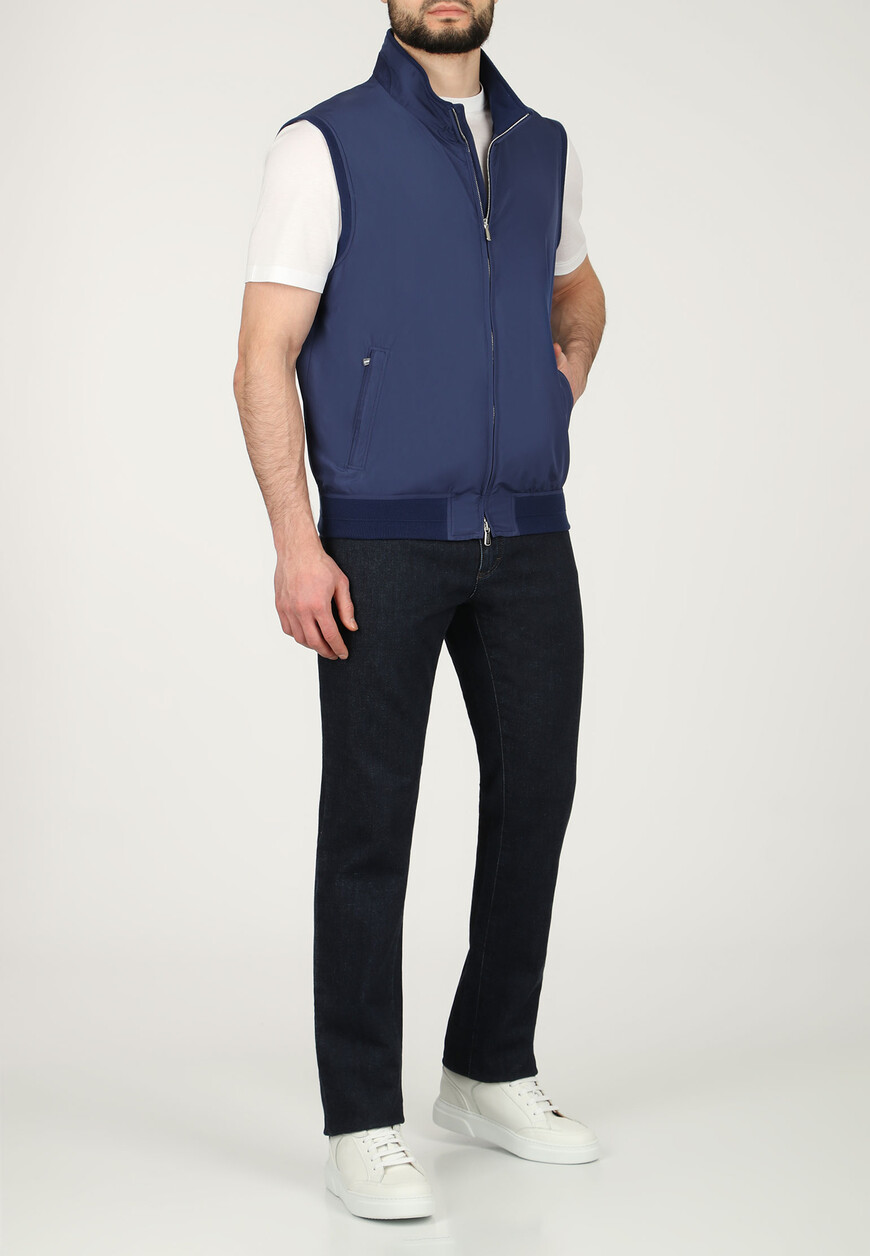 жилет  от бренда mandelli вид слева