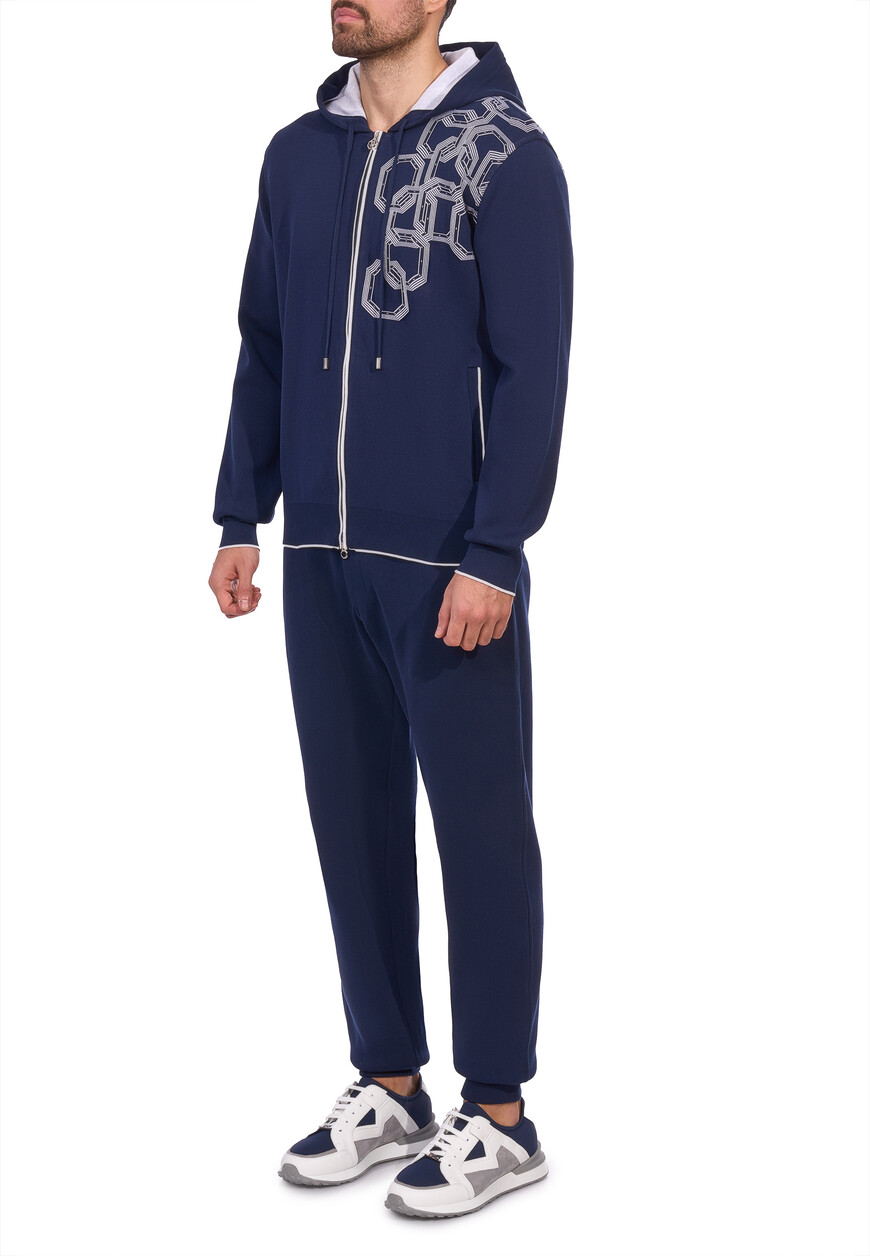 спортивный костюм  из англии вид сбоку